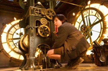 Hugo Cabret 3D: Asa Butterfield in una scena del film di Martin Scorsese