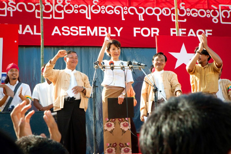 Michelle Yeoh In Una Scena Del Biopic The Lady Incentrato Sulla Vita Della Pacifista Aung San Suu Ky 218378