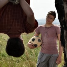 Nicolas Orzella e Luca Schipani in una scena del film Il paese delle spose infelici