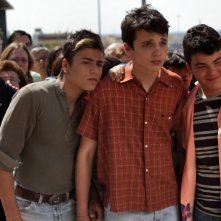 Nicolas Orzella, Luca Schipani e Cosimo Villani in una scena de Il paese delle spose infelici