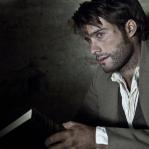 Rodrigo Guirao Diaz in una scena del film tv Violetta