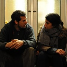 Guillame Canet in una scena del film Une vie meilleure insieme alla bella Leïla Bekhti