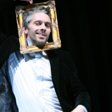 James Thiérrée in una scena del film drammatico Voyez comme ils dansent