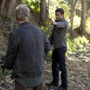 Terra Nova: Jason O'Mara in una scena dell'episodio Bylaw