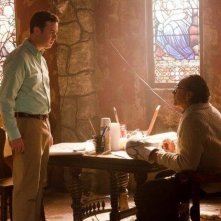 Edward James Olmos e Colin Hanks nell'episodio Smokey and the Bandit