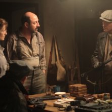 Kad Merad in una scena del film La nouvelle guerre des boutons