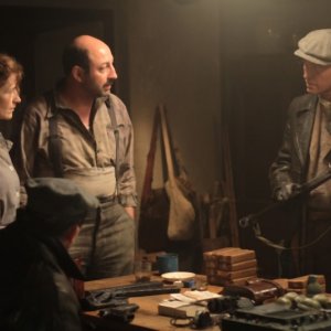 Kad Merad in una scena del film La nouvelle guerre des boutons