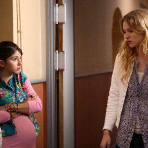 Christa Theret in un'intensa scena del film drammatico La brindille