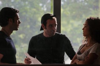 Luca Argentero insieme al regista Alessio Maria Federici e a Nabiha Akkari sul set di Lezioni di cioccolato 2