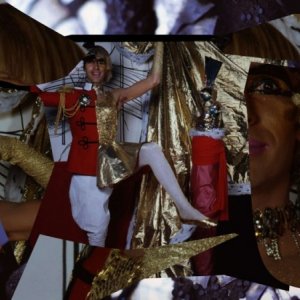 The british guide to showing off, Andrew Logan in una scena del documentario a lui dedicato