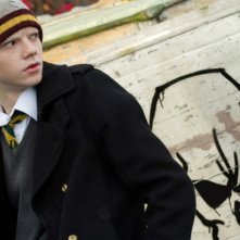 Thomas Brodie-Sangster nei panni di Donald nel dramma Death of a Superhero