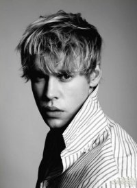 Una foto di Chord Overstreet
