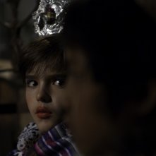 En el nombre de la hija, Sebastián Hormachea spaventato in un'immagine del film