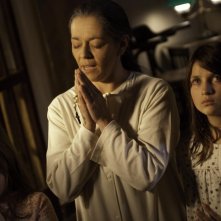 En el nombre de la hija, un'immagine del film diretto da Tania Hermida P.