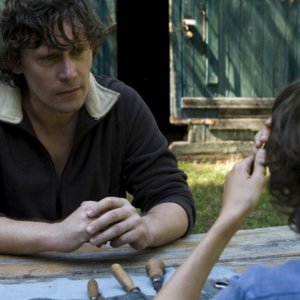 Francis Renaud in una scena del film drammatico Le diable dans la peau