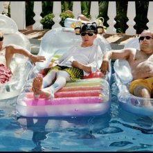 Gilles De Schrijver, Robrecht Vanden Thoren e Tom Audenaert in una divertente scena del film Hasta la vista!