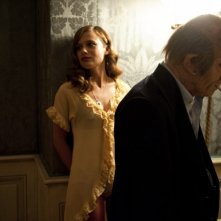 Valeria Bilello e Francesco Mandelli in una scena del film I soliti idioti