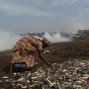 African Women: in viaggio per il Nobel della pace, una straziante immagine del documentario sulle donne africane di Stefano Scialotti