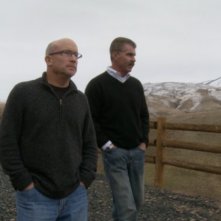 Catching Hell: Alex Gibney insieme a Bill Buckner in una scena del documentario