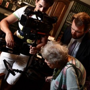 Diversamente Giovane: l'avvocato Giovanna Cau insieme al regista Marco Spagnoli sul set del documentario