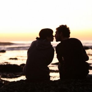 Dragonslayer: Josh 'Skreech' Sandoval insieme alla sua ragazza in una scena tratta dal documentario a lui dedicato