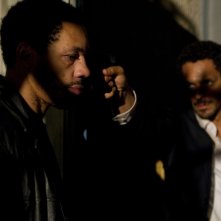Tomer Sisley e Joey Starr in una scena cruciale del thriller Nuit Blanche