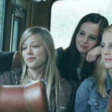Turn Me On, Goddammit!: Malin Bjørhovde, Helene Bergsholm e Beate Støfring nei panni di tre amiche in una scena del film