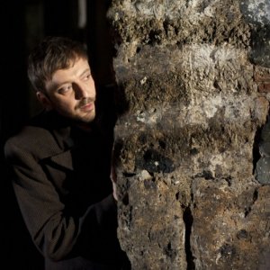 Il cuore grande delle ragazze: Cesare Cremonini in una scena del film