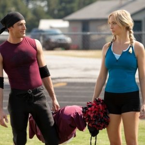 The Vampire Diaries: Michael Trevino e Candice Accola in una scena dell'episodio Smells Like Teen Spirit