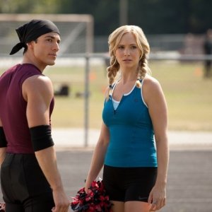 The Vampire Diaries: Michael Trevino e Candice Accola nell'episodio Smells Like Teen Spirit