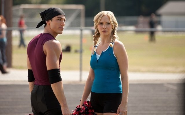 The Vampire Diaries Michael Trevino E Candice Accola Nell Episodio Smells Like Teen Spirit