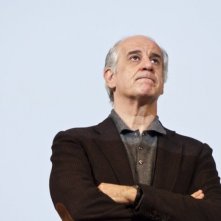 Un primo piano di Toni Servillo, ospite a Firenze per l'anteprima italiana del suo Un balcon sur la mer