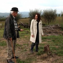 Il mio domani: Raffaele Pisu e Claudia Gerini in campagna in una scena del film