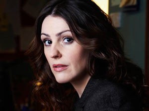 Scott & Bailey: Suranne Jones in una immagine promo della serie poliziesca inglese