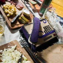 Eine ganz heiße Nummer: il pranzo da preparare e le telefonate alle quali rispondere...