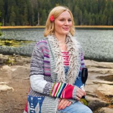 La bionda Rosalie Thomass nella commedia tedesca Eine ganz heiße Nummer