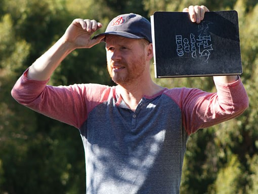 Joss Whedon, per il regista di Alien: La clonazione: 'è bravo a scrivere film per idioti'