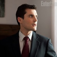 Much Ado About Nothing: Sean Maher in una scena