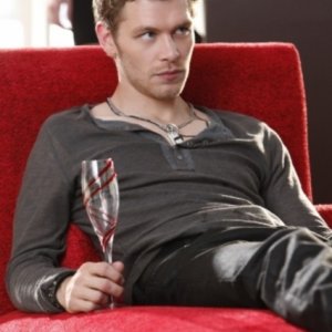 The Vampire Diaries: Joseph Moran nell'episodio Disturbing Behavior