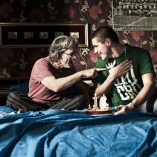 Fabrizio Bentivoglio e Filippo Scicchitano in una divertente scena di Scialla!