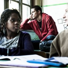 Filippo Scicchitano sui banchi di scuola in una scena di Scialla!