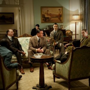 Boardwalk Empire: Michael K. Williams e Steve Buscemi in una scena dell'episodio The Age of Reason