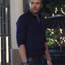Community: Joel McHale nell'episodio Competitive Ecology