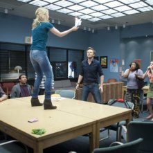 Community: Una scena di gruppo dell'episodio Competitive Ecology
