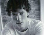 Jonathan Tucker uomo politico in Parenthood
