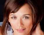 Rashida Jones in Decoding Annie Parker