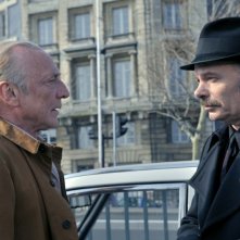 André Wilms e Jean-Pierre Darroussin in una scena di Miracolo a Le Havre