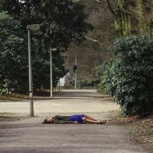 Nina Hoss in una scena di Fenster zum Sommer, del 2011