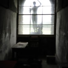 La suggestiva immagine di una statua tratta da 1921 - Il mistero di Rookford