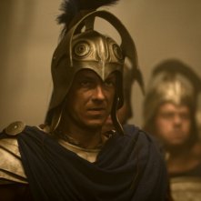 Luke Evans in uniforme da guerra in una scena del film epico Immortals 3D